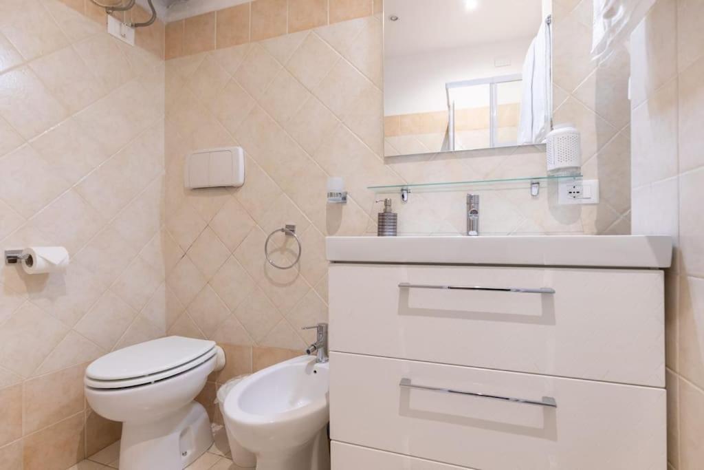 Private Suite In A Guest House With Private Bathroom N3 Rome Exterior photo
